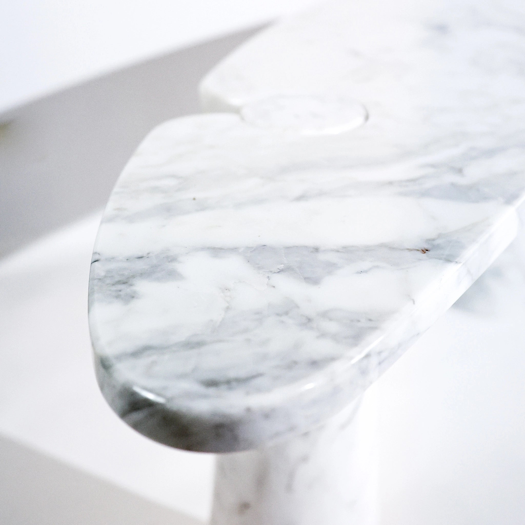Eros Console Table by Angelo Mangiarotti for Skipper (1970s) – White Carrara Marble