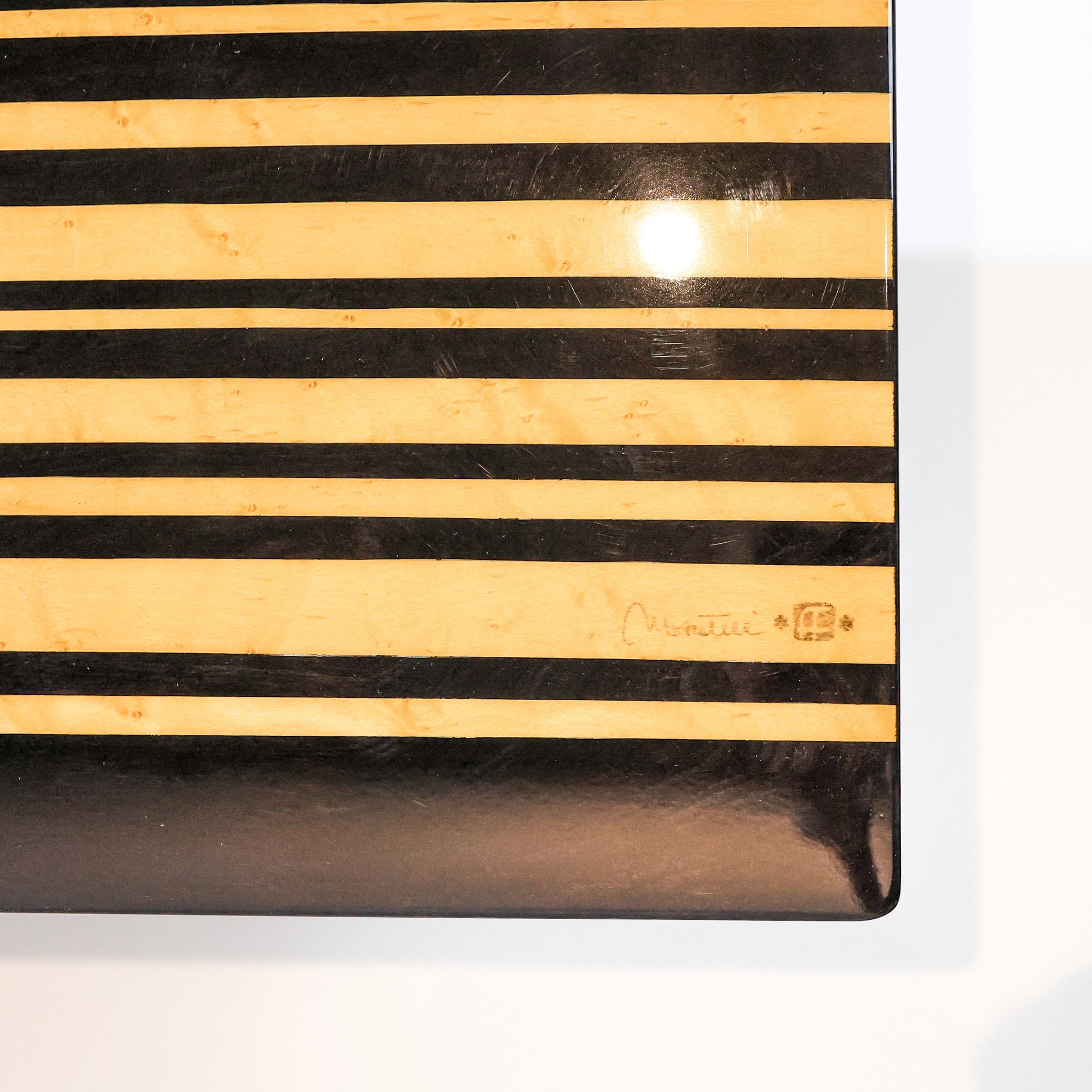 1980s Italian Coffee Table in Black and Yellow Lacquered Burl Wood