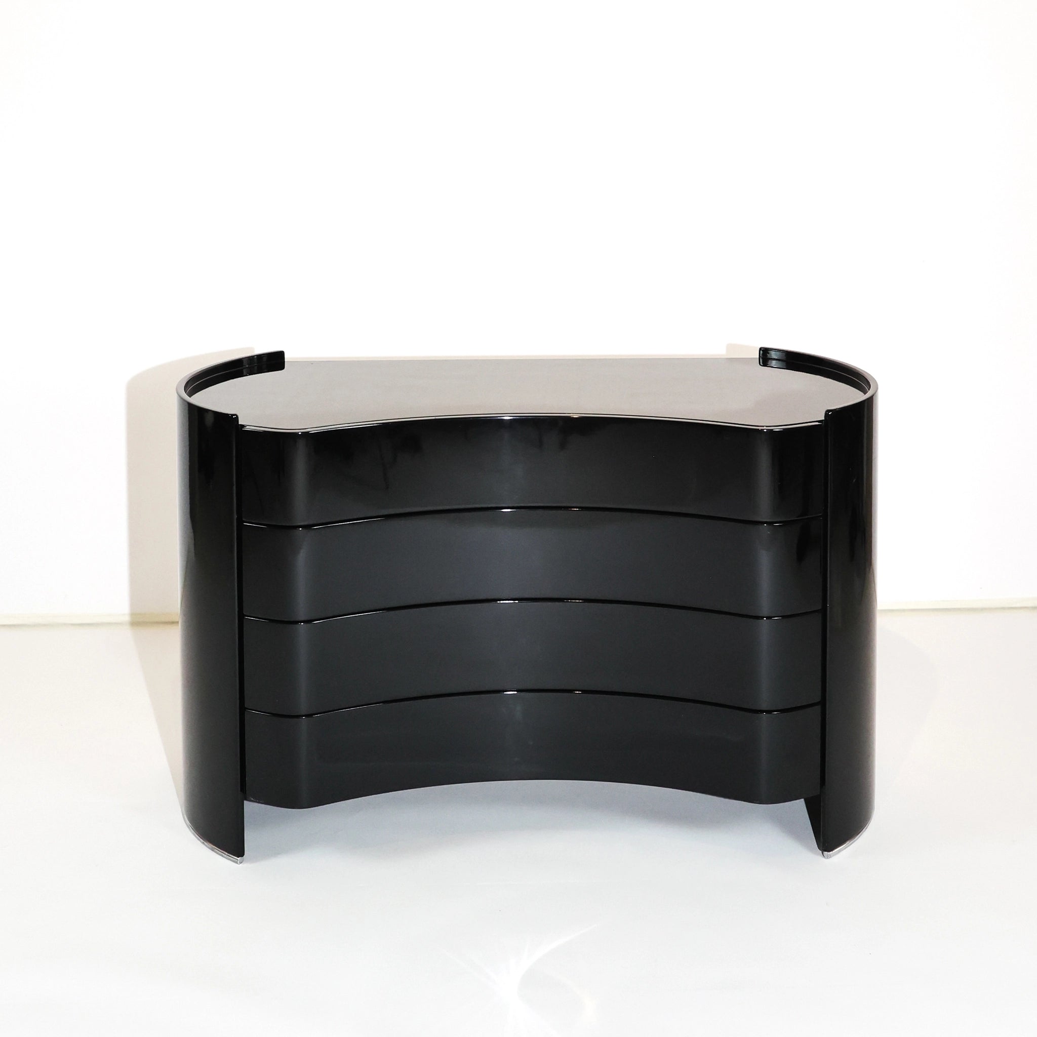 "Aiace" Black Curved Chest of Drawers by Benatti, Italy, 1970s