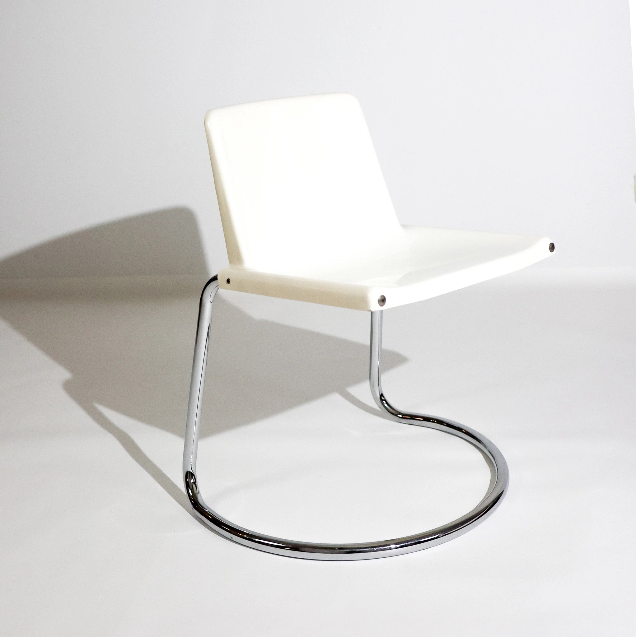 Giotto Stoppino Alessia Chair for Driade, Italy 1970s – White ABS & Chrome