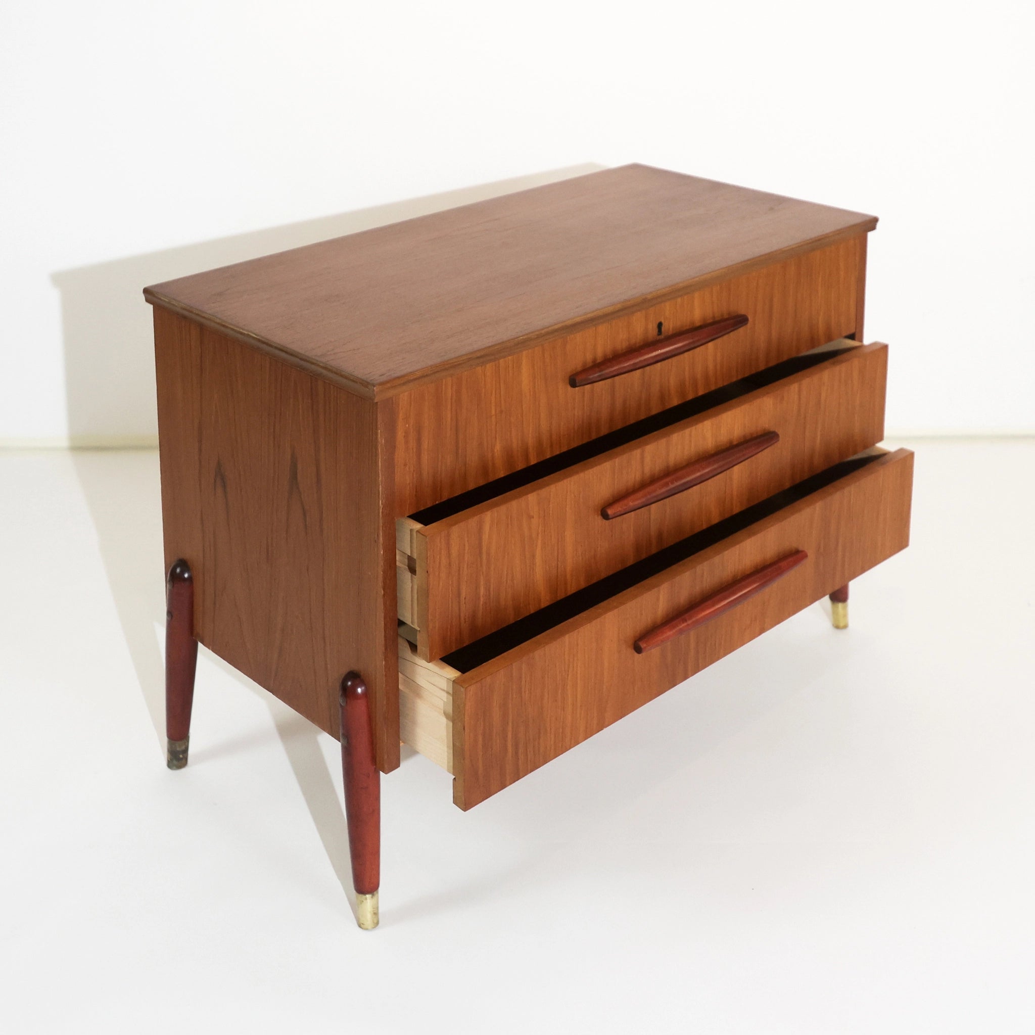 Cómoda Escandinava de Teca de los años 50 de Bröderna Gustafssons, Suecia