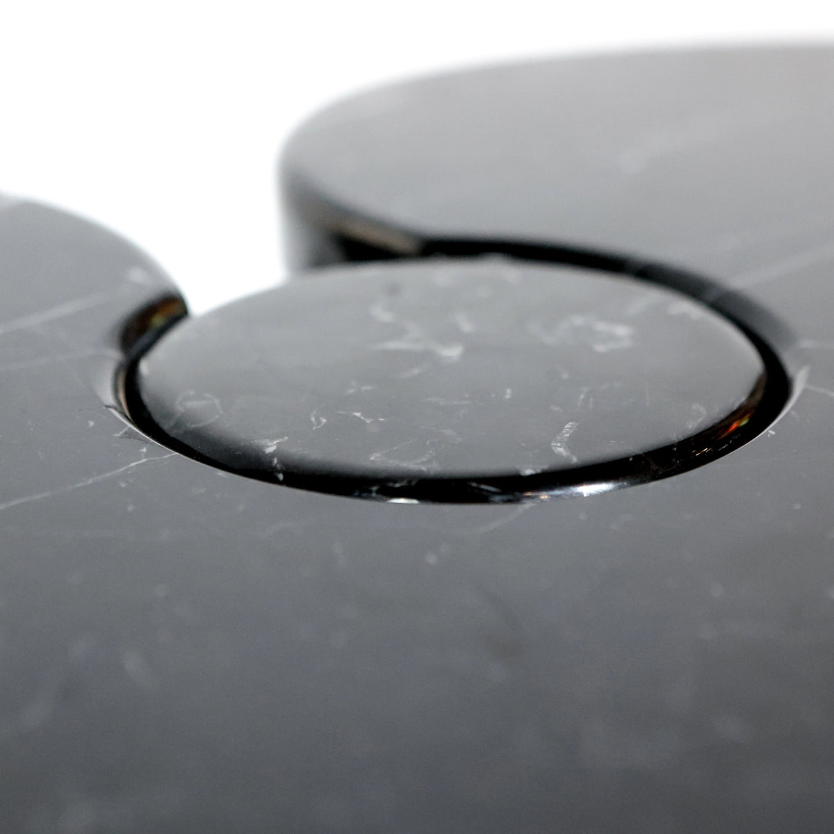 Mesa de pedestal vintage de mármol negro Marquina, serie Eros de Angelo Mangiarotti para Skipper, Italia, 1970