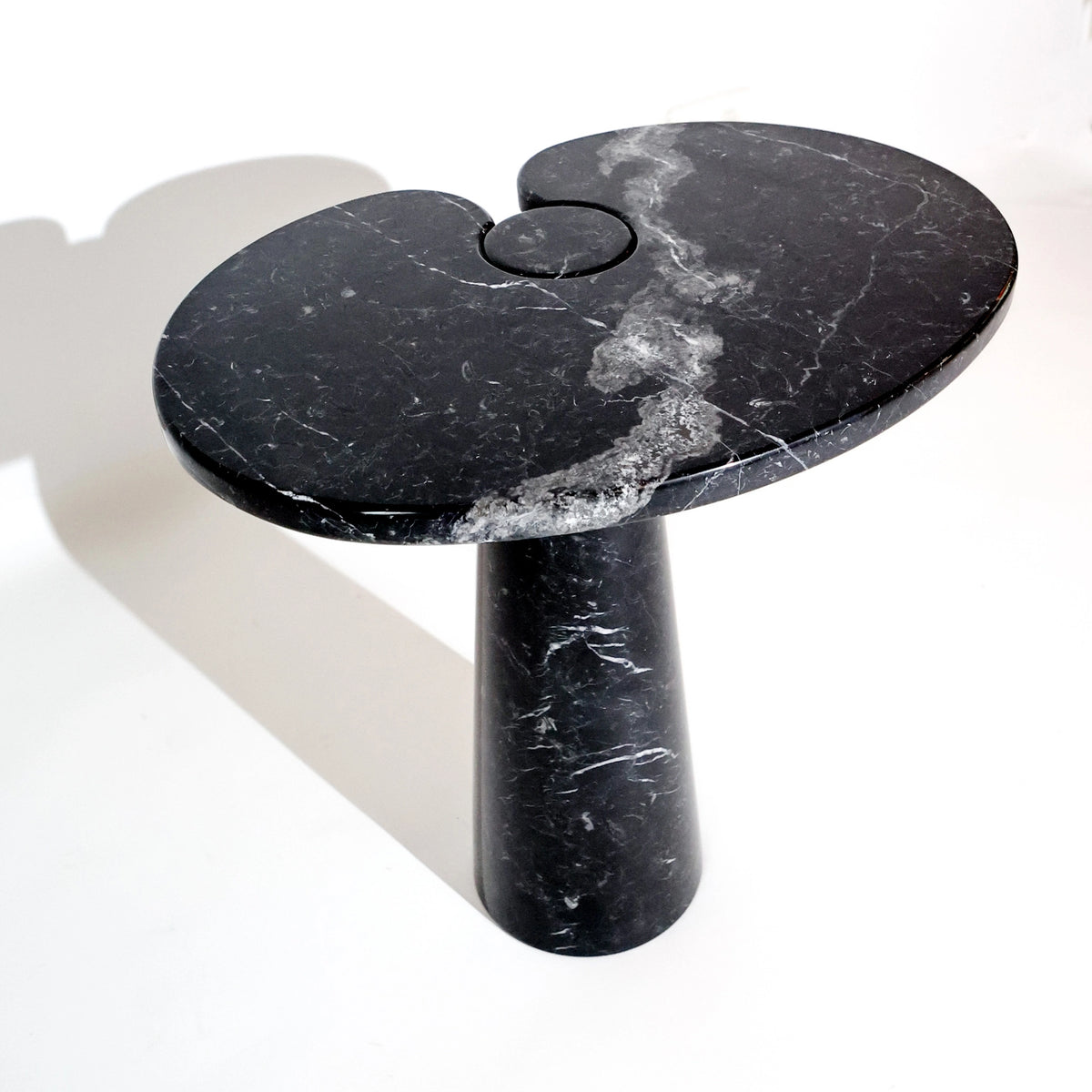 Mesa Auxiliar Vintage Eros de Mármol de Angelo Mangiarotti para Skipper, Marquina Negro, Italia, Años 70