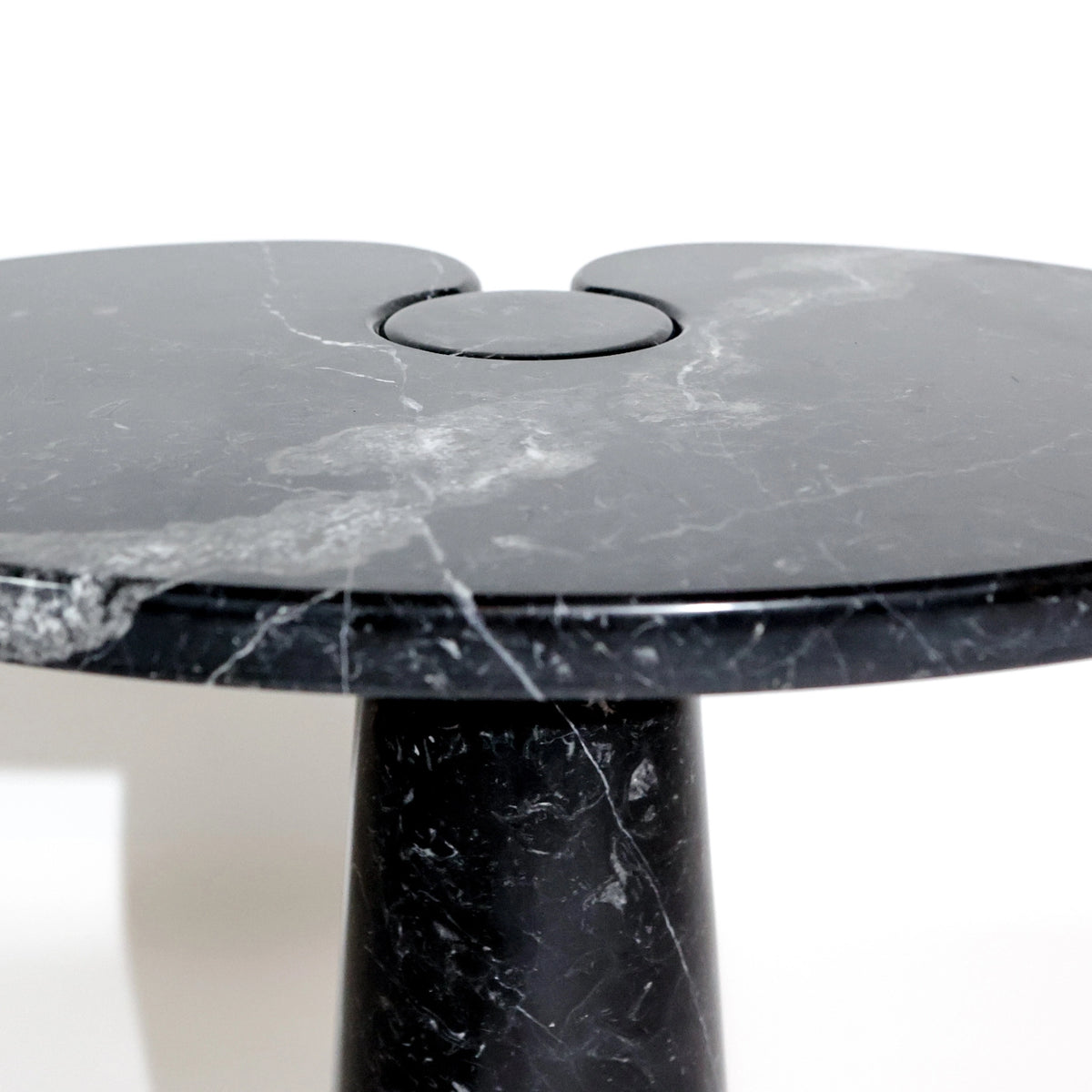 Mesa Auxiliar Vintage Eros de Mármol de Angelo Mangiarotti para Skipper, Marquina Negro, Italia, Años 70