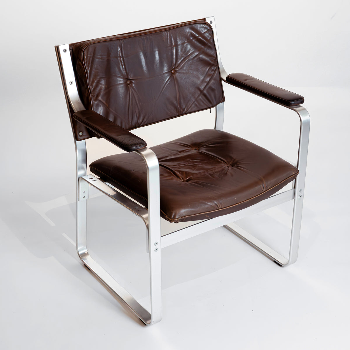Conjunto Excepcional de Dos sillones y Mesa de Centro de Ekselius para JOC, Suecia, década de 1970.