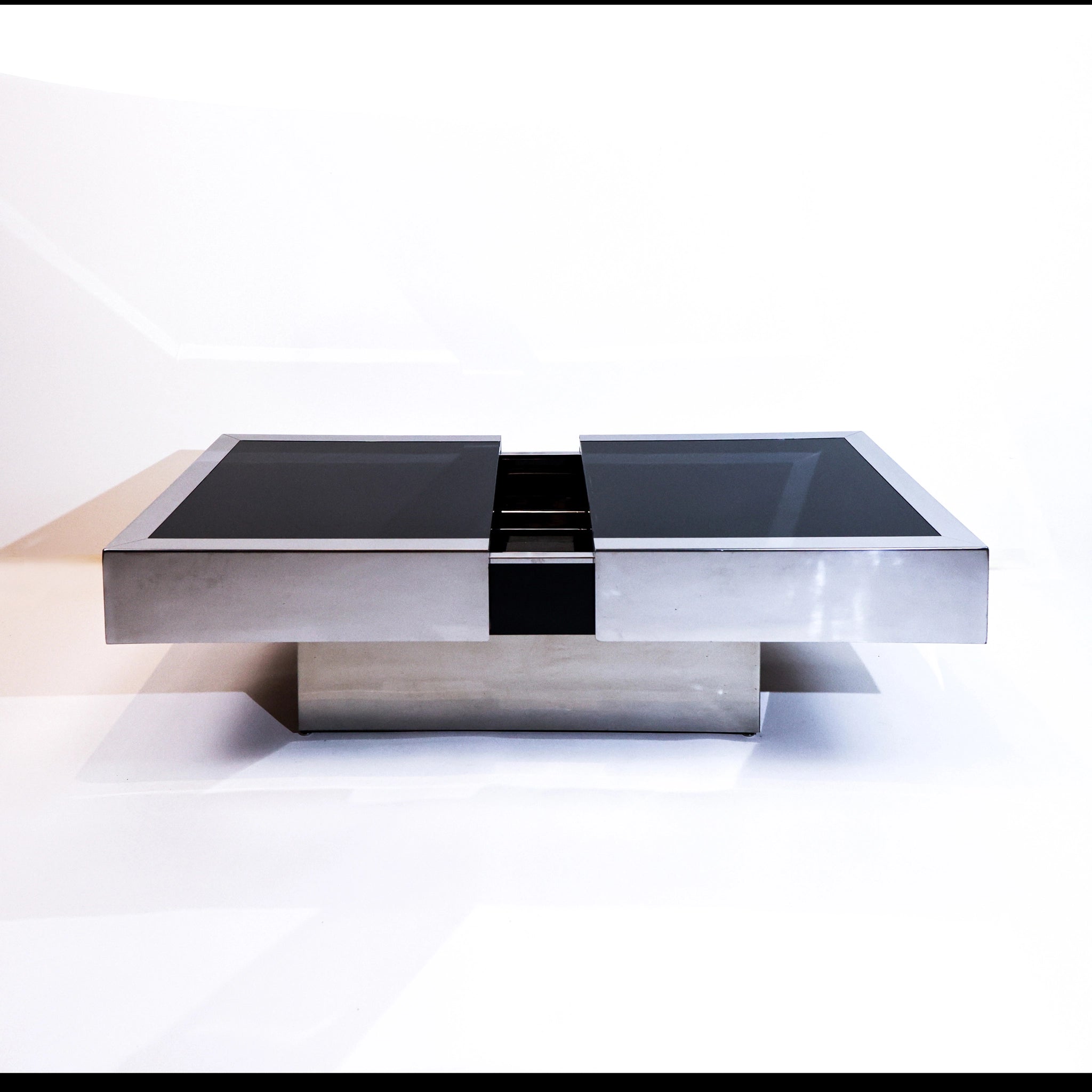 Willy Rizzo Dry Bar Coffee Table for Cidue, 1970s