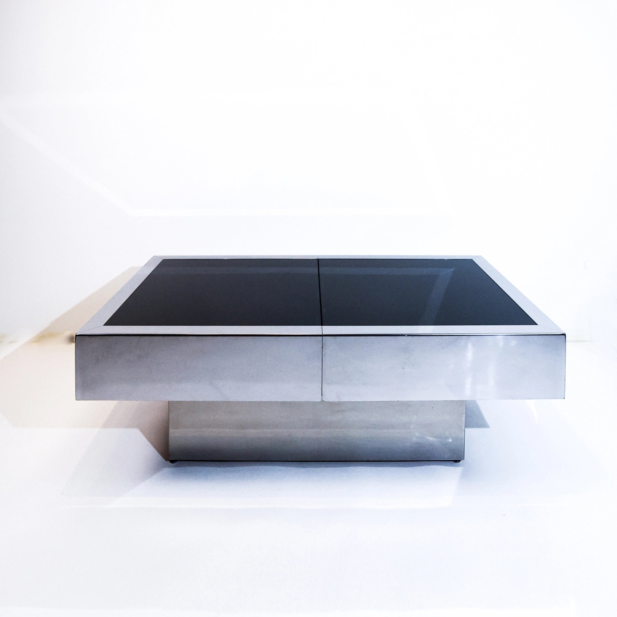 Willy Rizzo Dry Bar Coffee Table for Cidue, 1970s